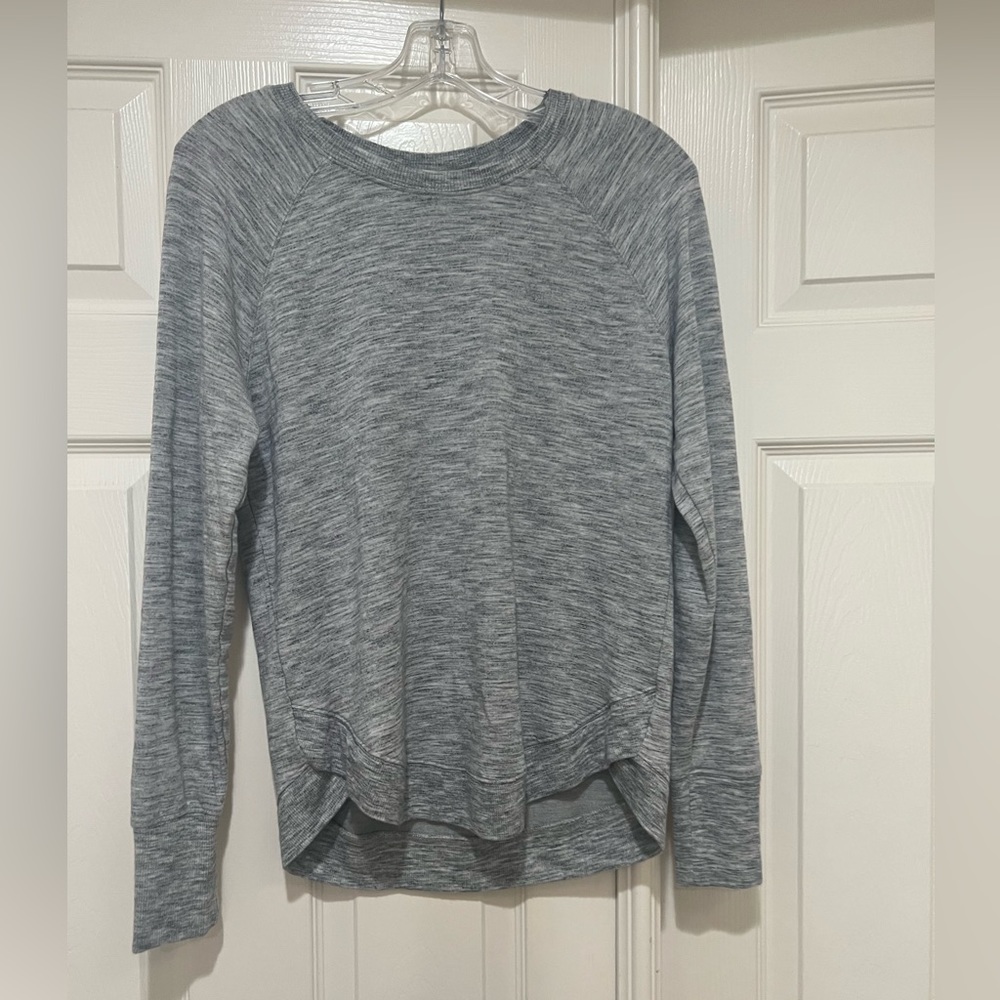 - Athleta Top mindset Beyond Soft Gray Sweatshirt size small